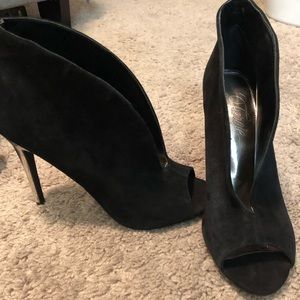 Black Velvet Peep Toe Heels.